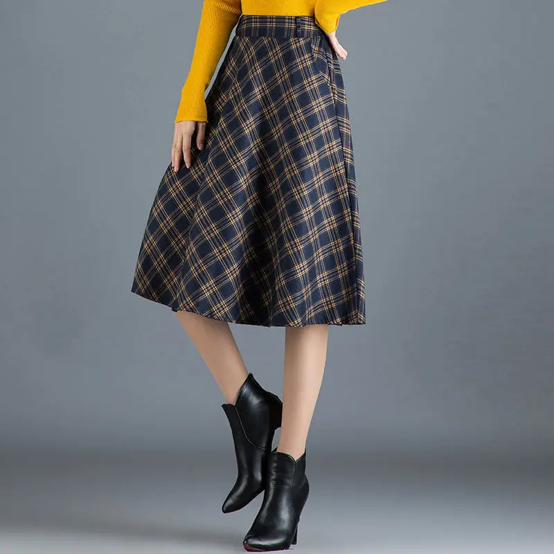 2021 New Female A Line Pleated Elegant Winter Skirt Midi Long Plaid Skirt Women