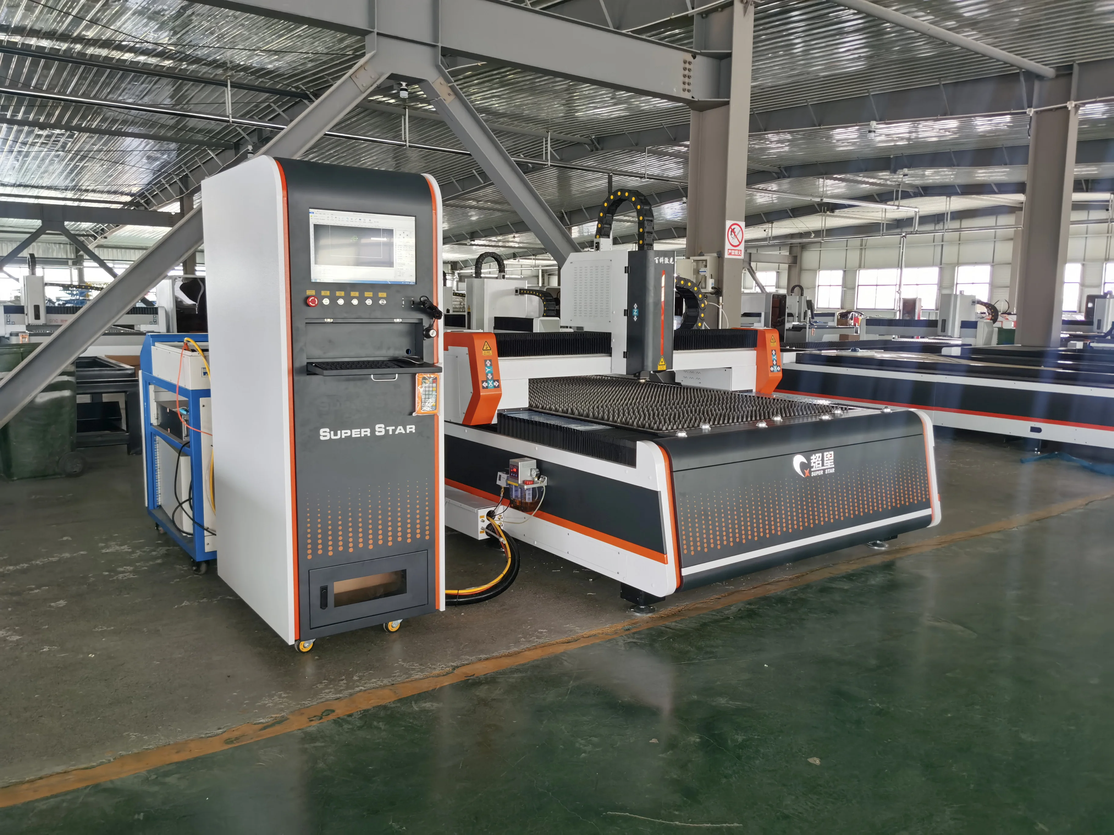 China Manufacturer Best Price High Precision Auto Fiber Laser Metal Cutting Machine
