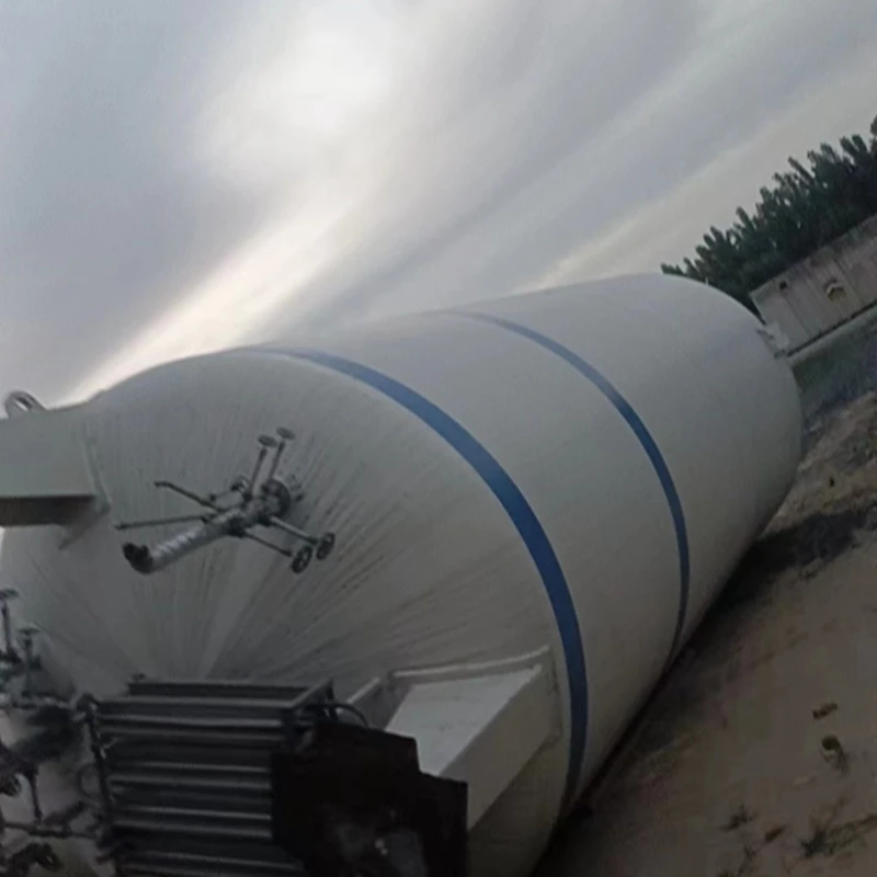 Использованные резервуары для хранения кислорода азота и аргона произведенные в 2014