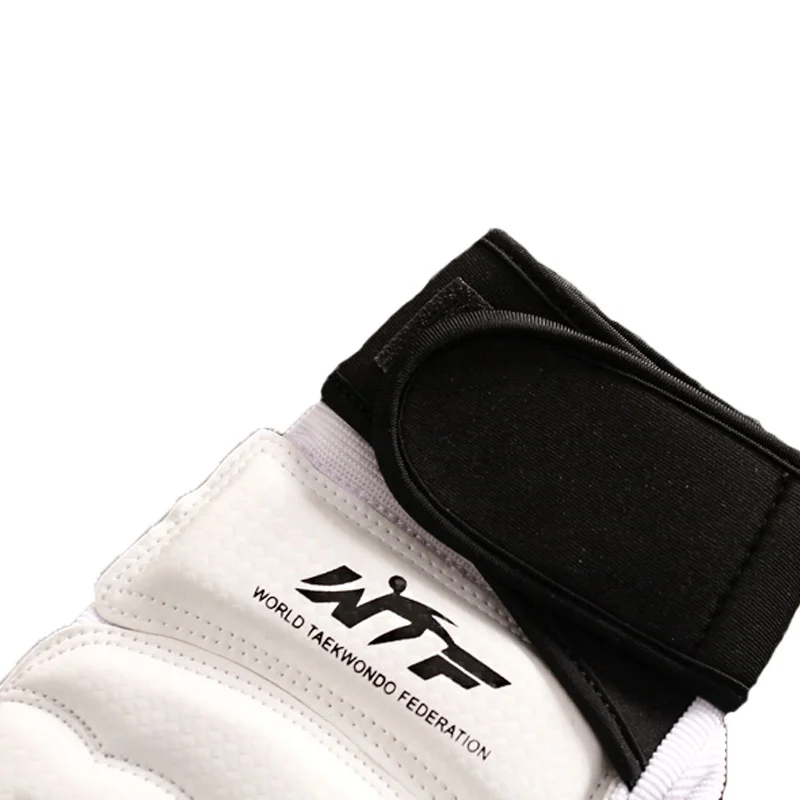 
Factory Supply High Quality Martial Arts Taekwondo Equipment Hand Protection Gloves 