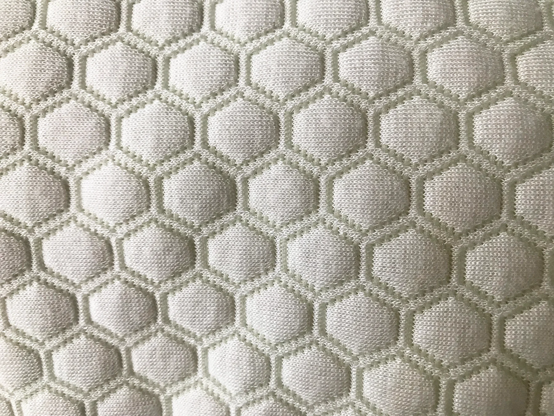 Non-toxic Breathable Cooling Bamboo Shredded Memory Foam Soft Pillow