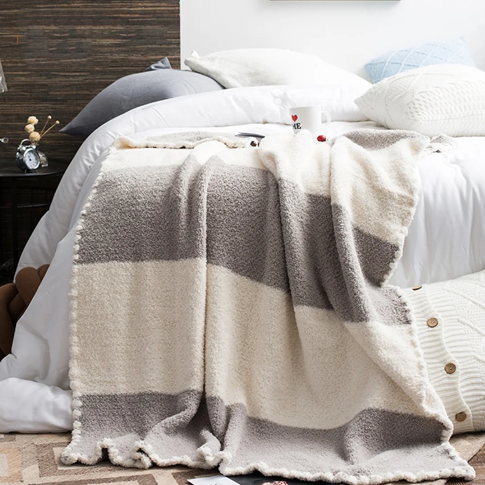 
custom adult super soft 100% polyester office sofa warming plush flannel throw blanket for winter 