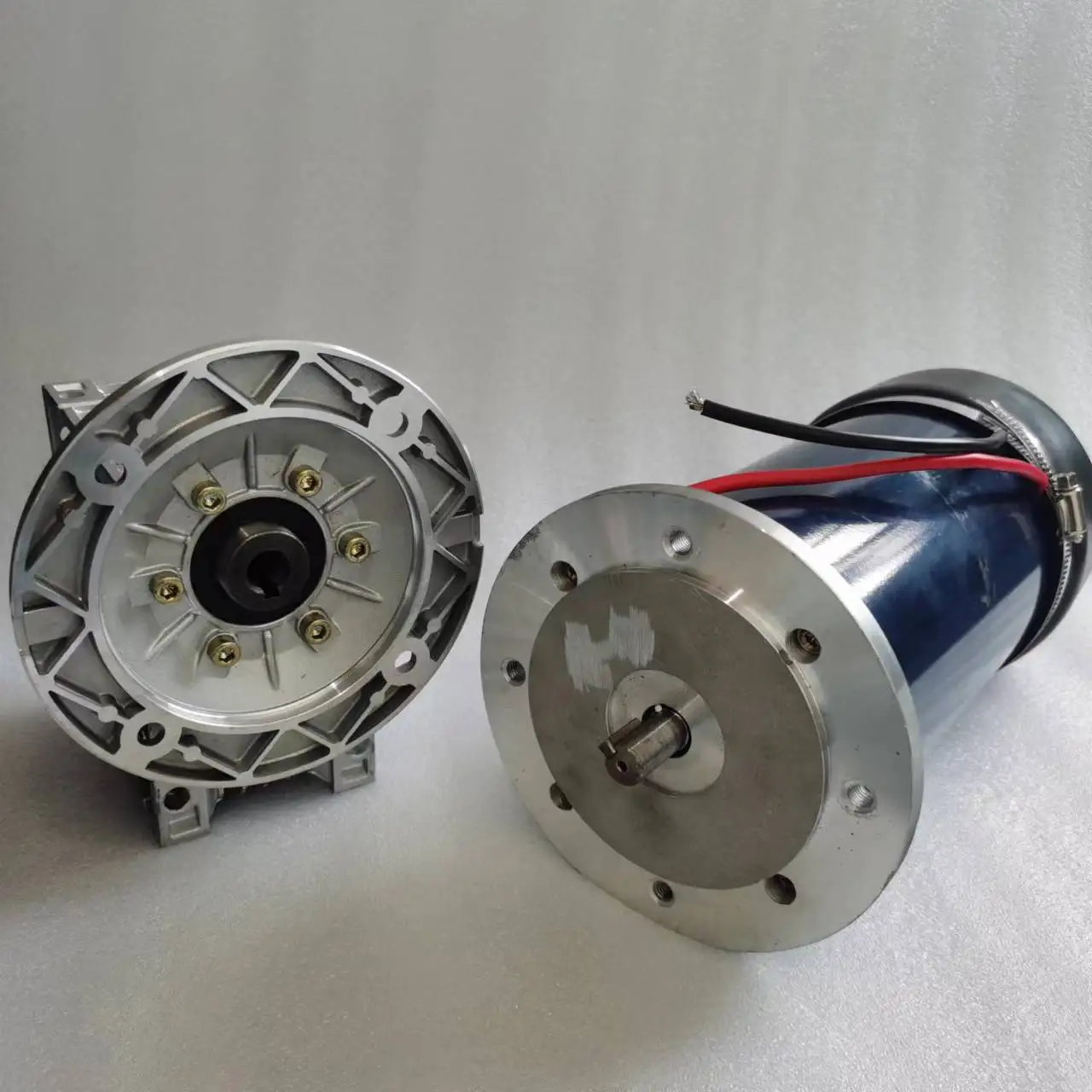 Low speed brushed gear motor 1500W 48V 320Nm permanent magnet DC brushless worm gear reducer motor with forward and reverse