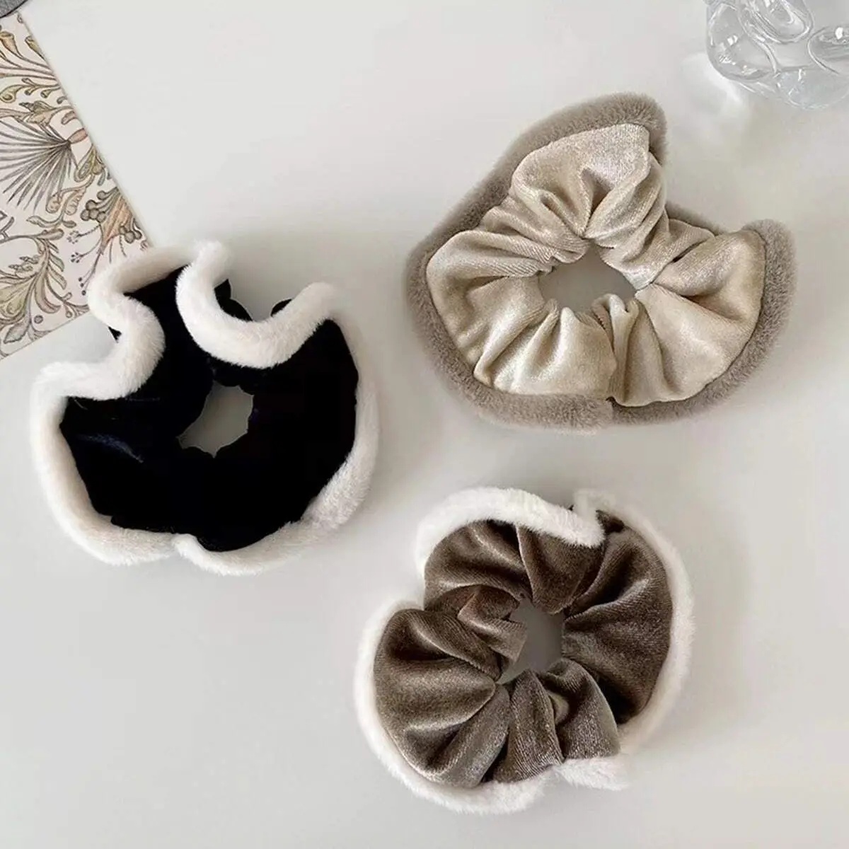 Vintage Plush Scrunchies Coffee Color Scrunchy Ladies Simple Elegant Refined Temperament Hair Tie Hair Accessories Wholesale