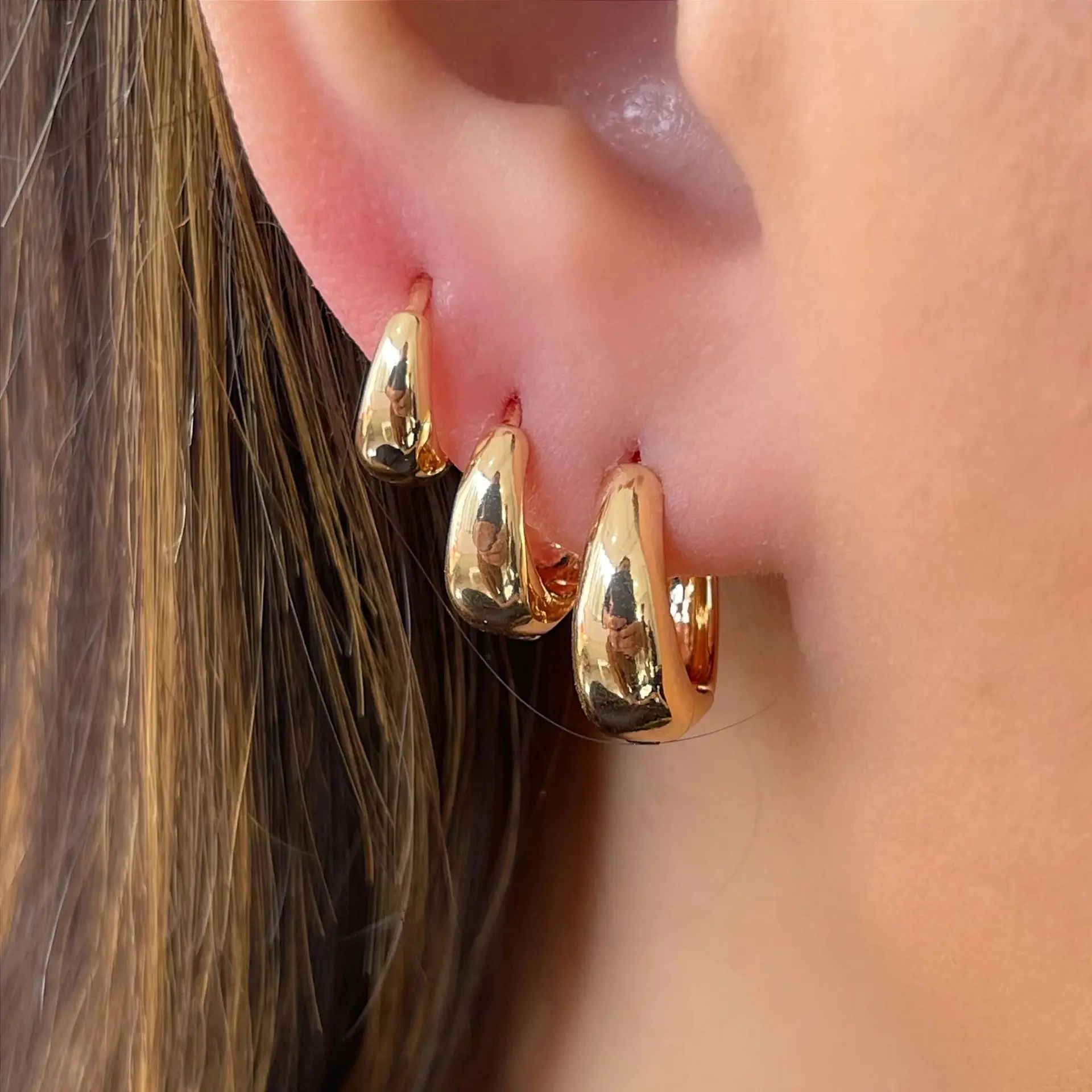 Exquisite earring set Gold Round Circle Hoop for Women Jewelry Rock Punk Diablo Fashion Earring