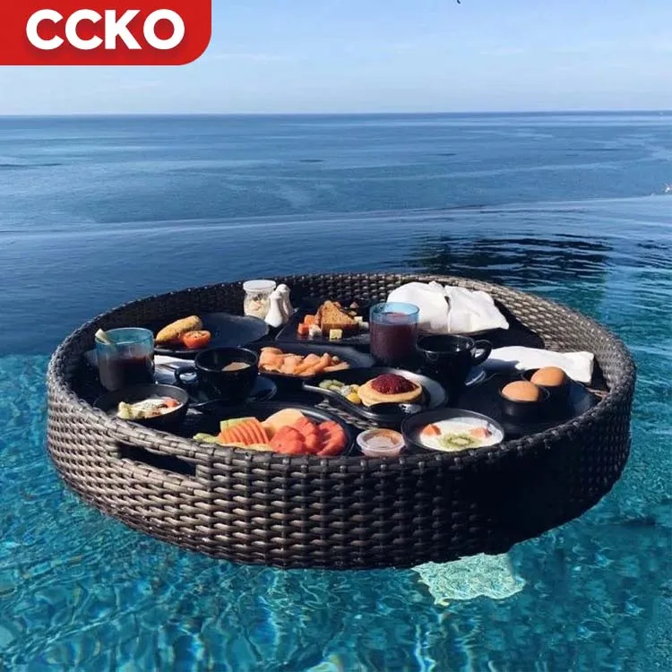 Поднос для завтрака из ротанга