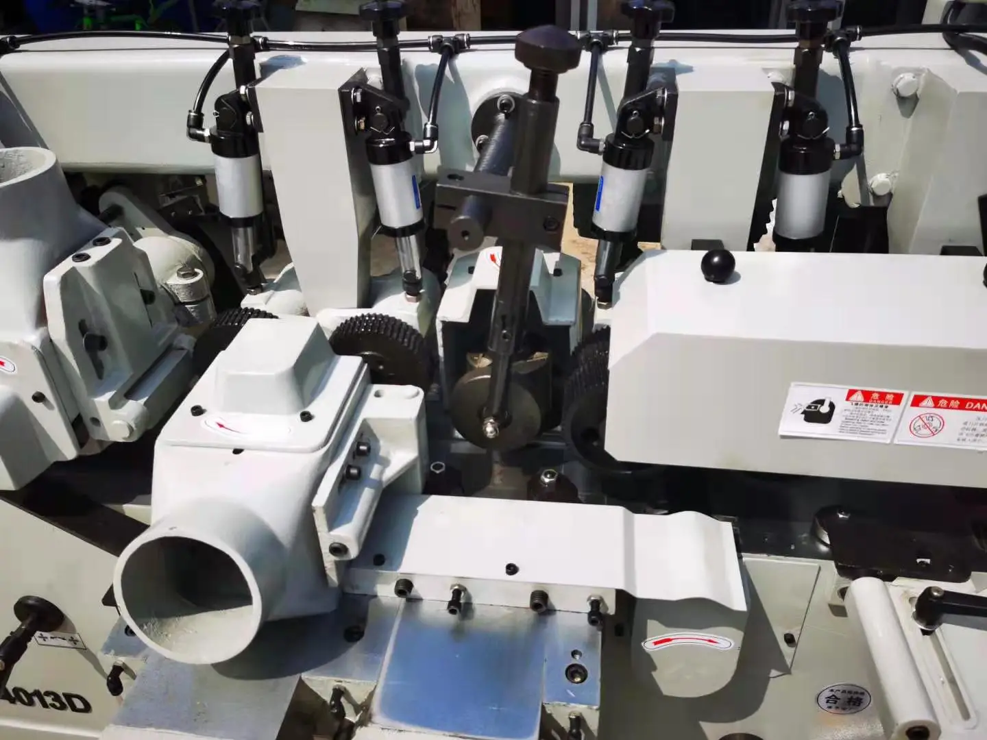 NEWEEK industrial Wood Planer Price 4 side moulder 4 sided planer 6 spindle