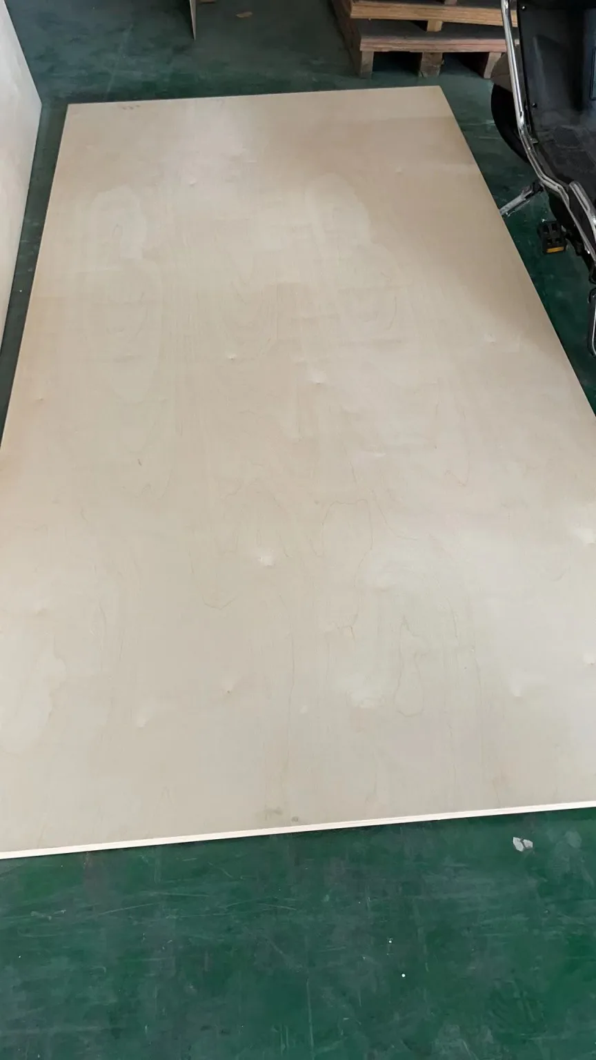 White birch plywood finish Laminated 4*8 wood board 3mm-18mm panel price birch Plywood