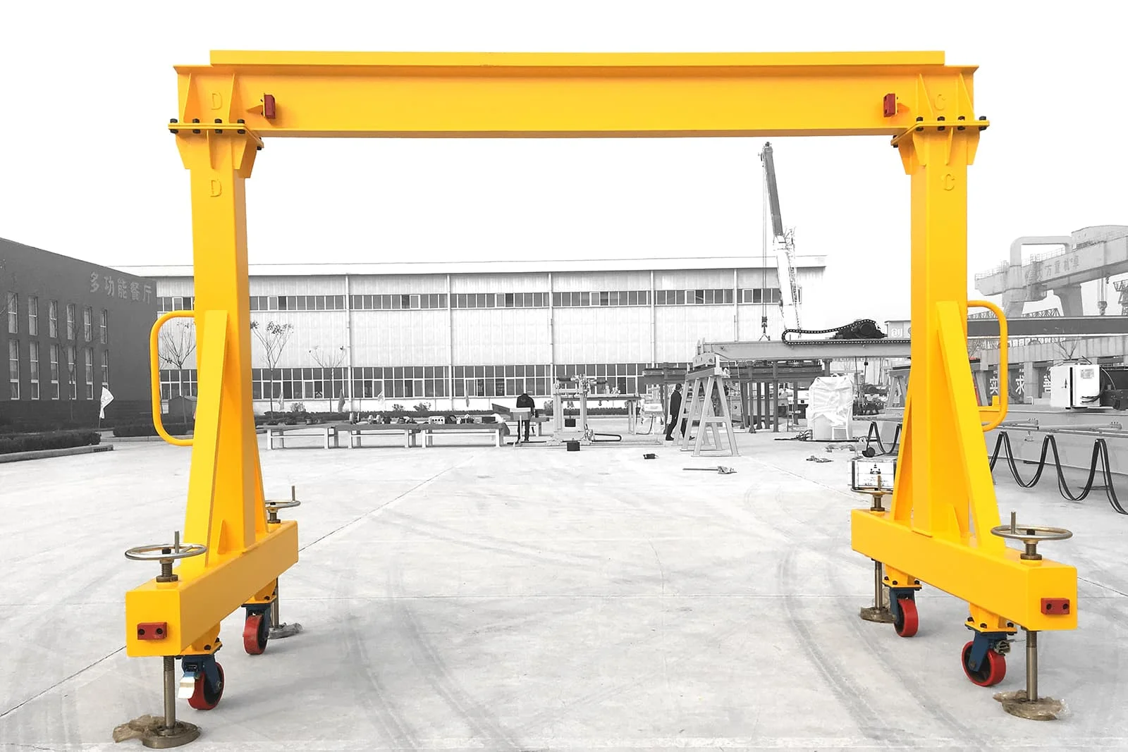 Easy operation industrial 1 ton capacity mobile gantry crane for sale