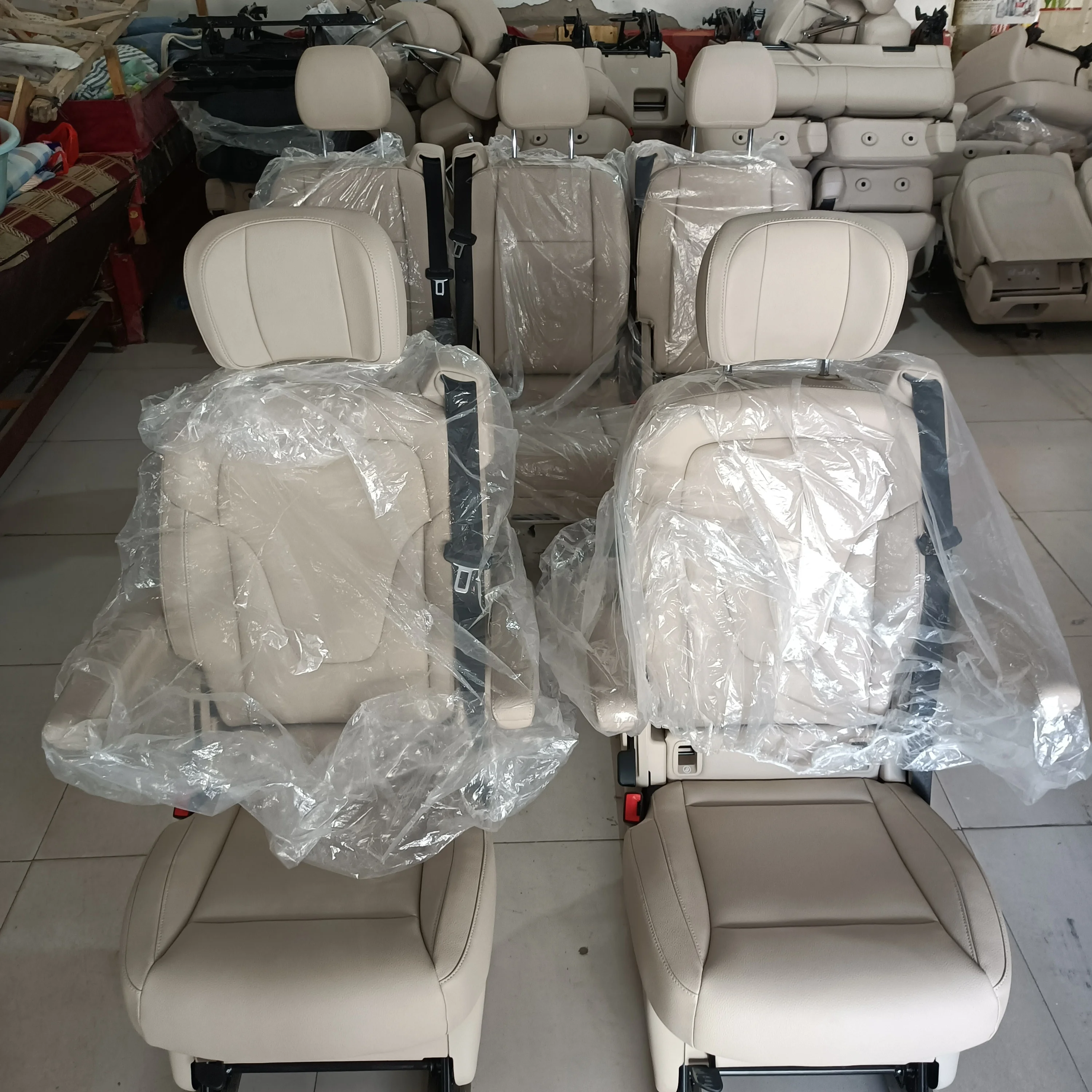 Wholesale original custom vans seats passenger Beige Black full leather modified car seat for Mercedes Benz V260 V class