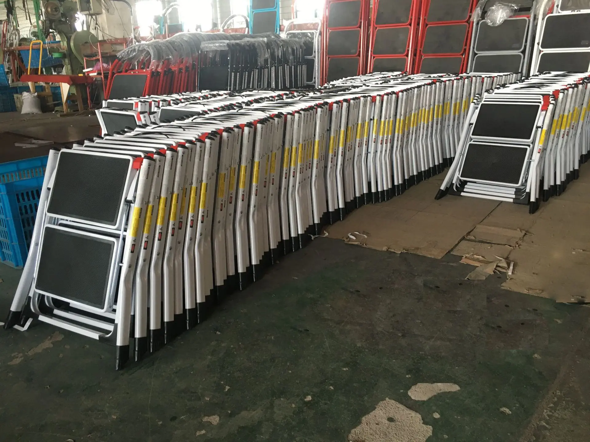 Folding Step Stool Foldable 2 Step Stepladder with Release Button for up to 330lbs