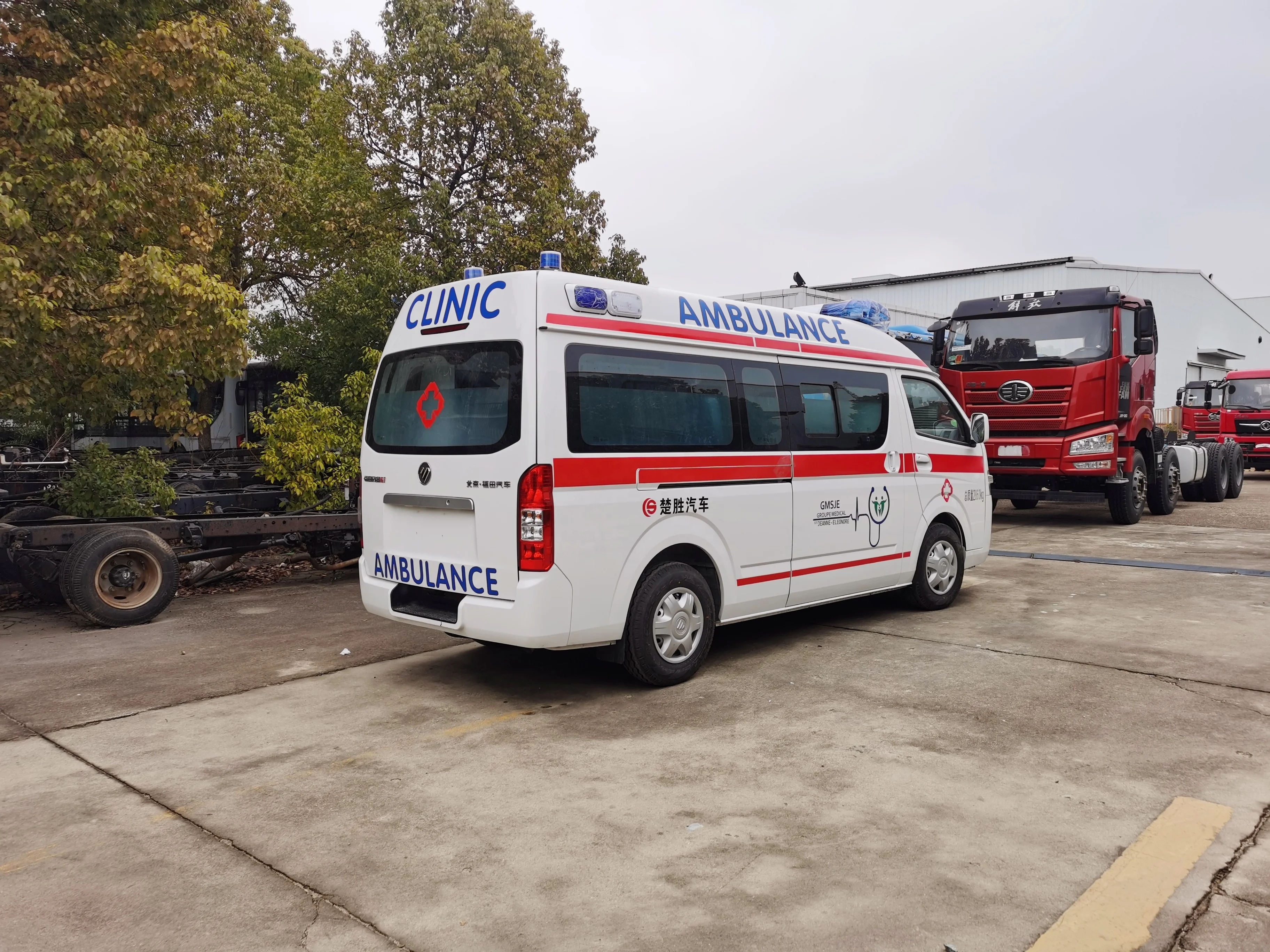 Hot selling Foton 4x2 Diesel ambulance car medical rescue transport type ambulance hospital ambulance vehicle