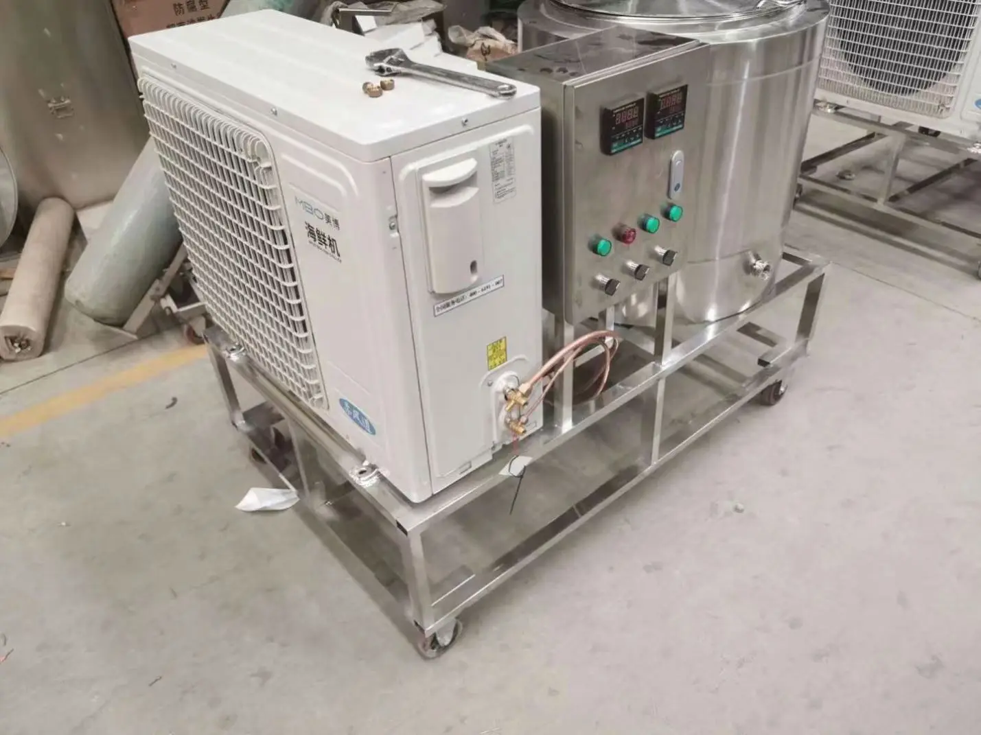 Automatic Daily Milk And Food Pasteurizer Machine With PLCDP Pump And Motor Core Components For Longer Shelf Life