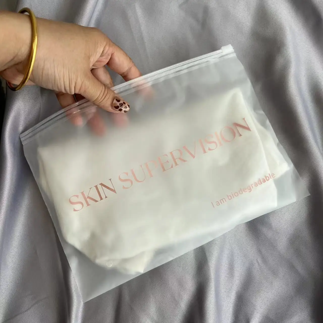 High Quality ECO Friendly Custom Plastic Zip Lock Bags With Customized Logo Brand Design Zipper Packaging for Clothes