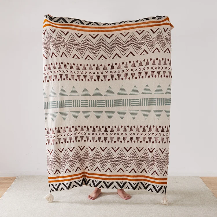 F-1377 outdoor bohemian geometric jacquard woven throw blanket custom logo moving blankets knit turkey blankets with tassel