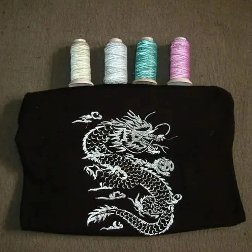 Customized different sizes and assorted colors embroidery knitting thread reflective yarn for shoes