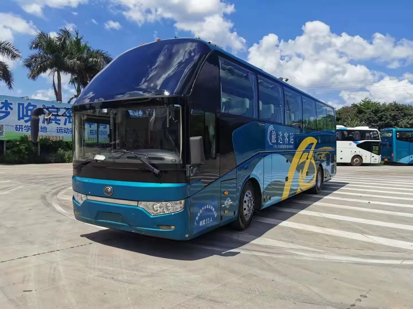 Luxury buses used 60 seats coach bus with good condition