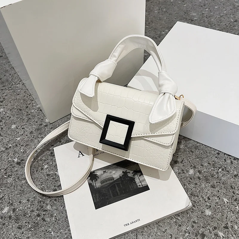 Factory Wholesale Handbags 2022 Fashion luxury single shoulder bag purse young lady fashion bags