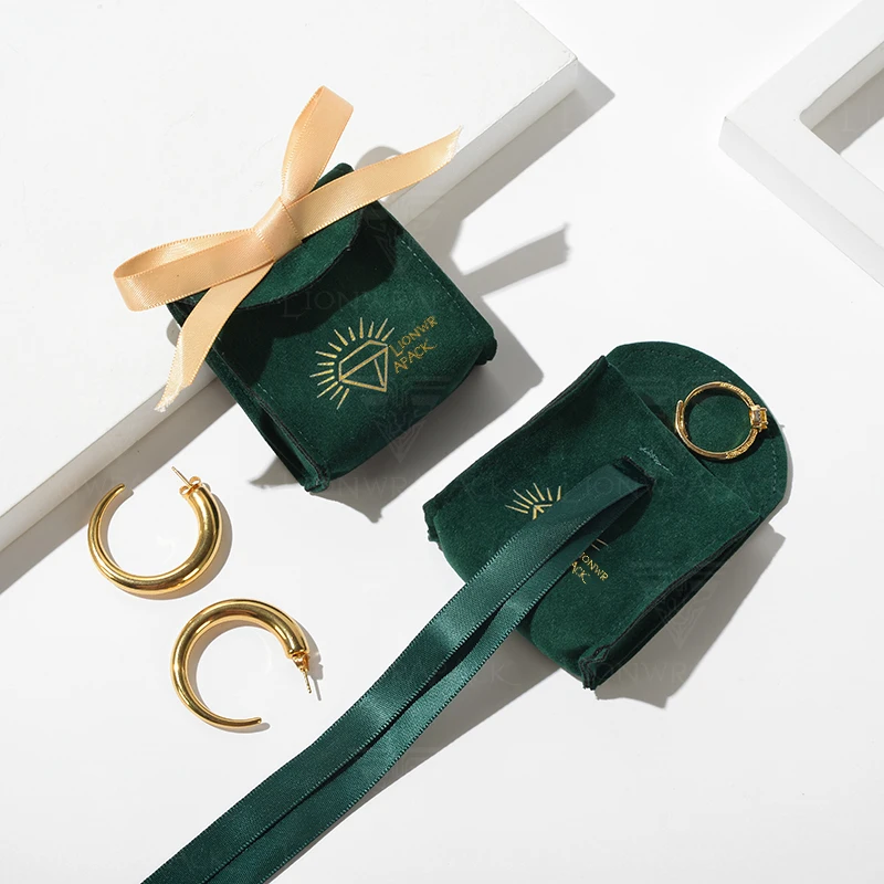 Lionwrapack OEM custom luxury eco friendly jewelry packaging box packaging display for jewelry bag and Jewelry pouch