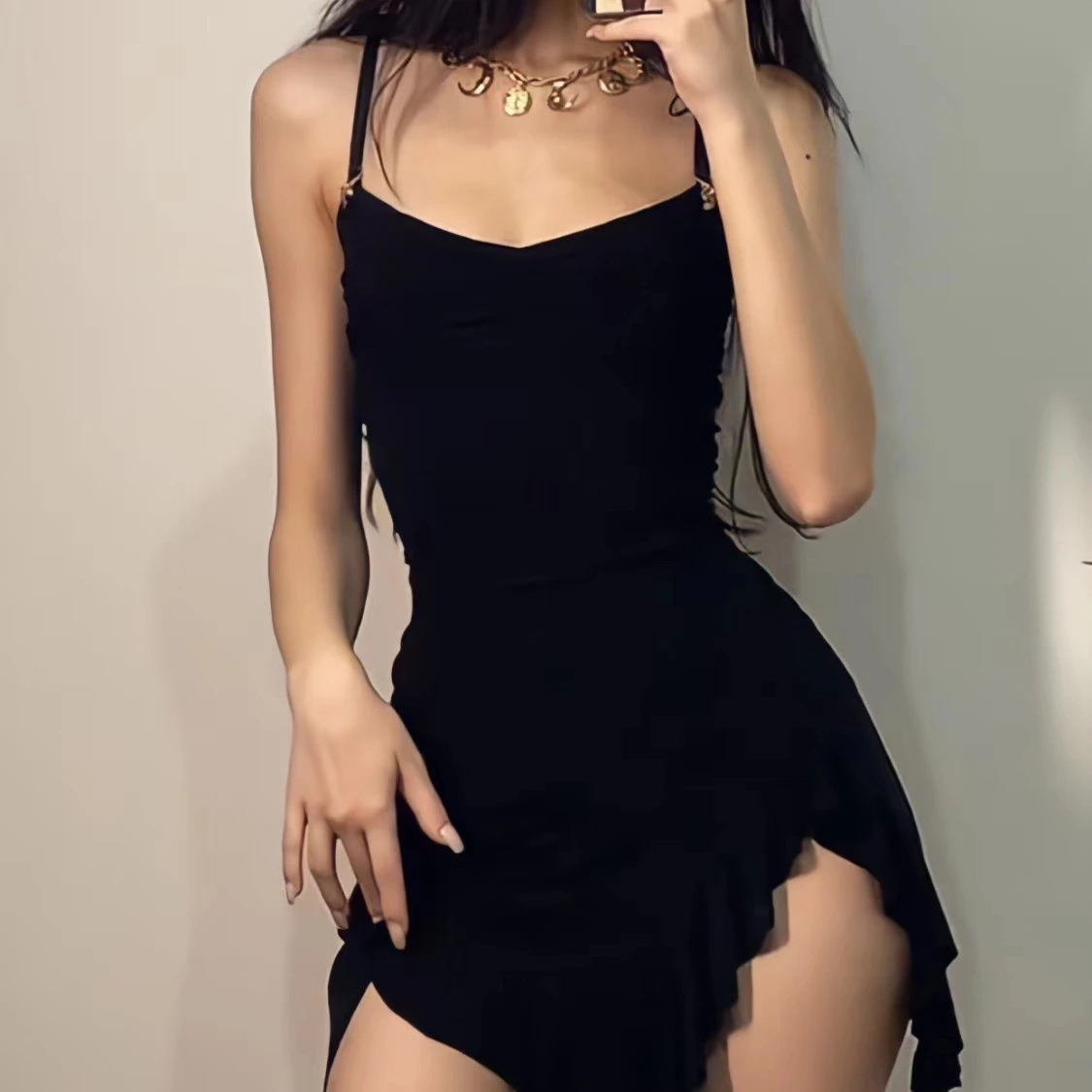 Foreign air age reduction temperament sweet and spicy design sense of irregular pure wind slimming halter strapless dress dress