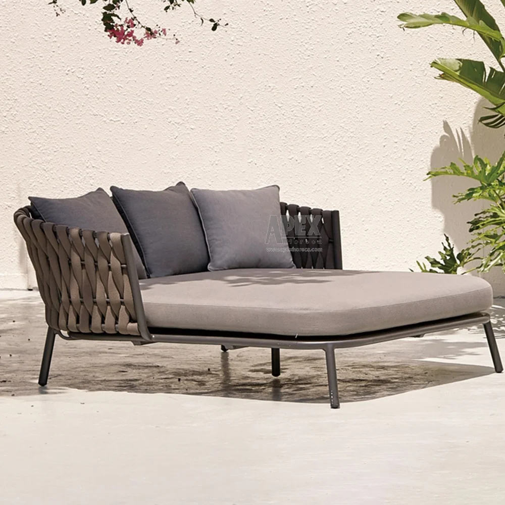 Lightweight Frame High- density Foam Waterproof Fabric Sun Bed UV Resistant Rope Daybed