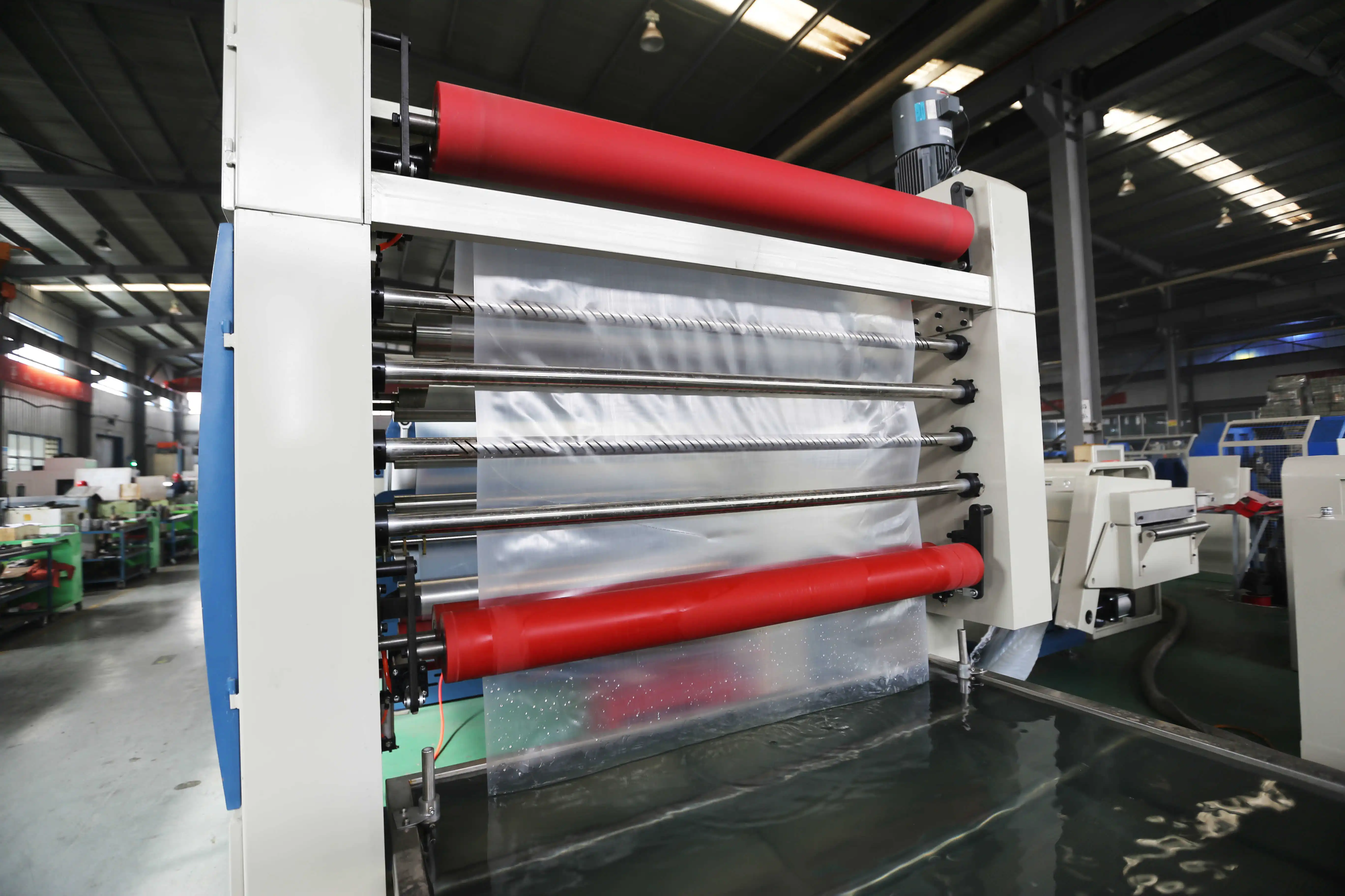 2023 Manufacturer extruder used to produce pp split film plastic rope net machine