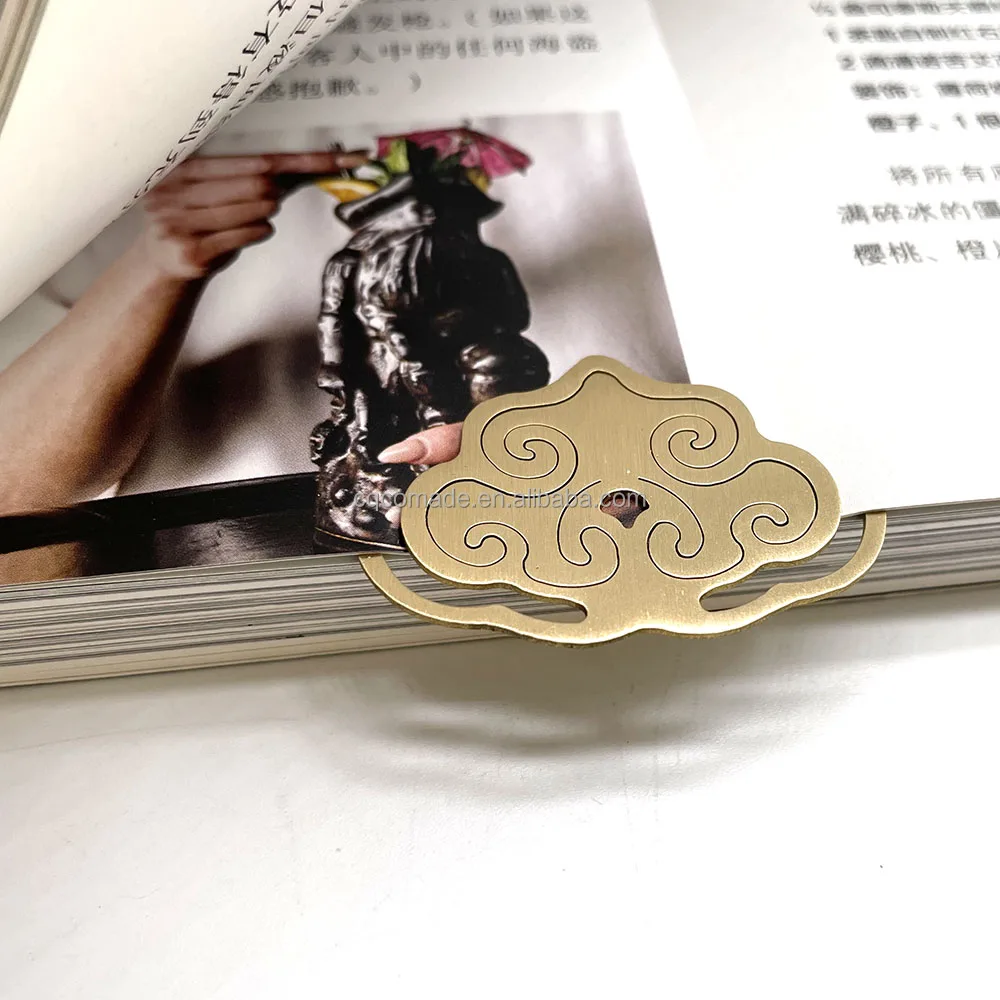 Custom solid brass bookmarks engraving stamping hammering High end bookmark blanks