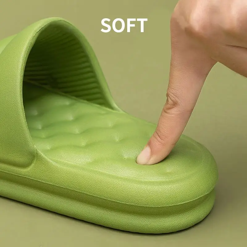 2022 Thick Soles Super Soft Summer Slippers Wholesale Women Men Unisex Eva Injection Sandals Bath Beach Slip On Slippers