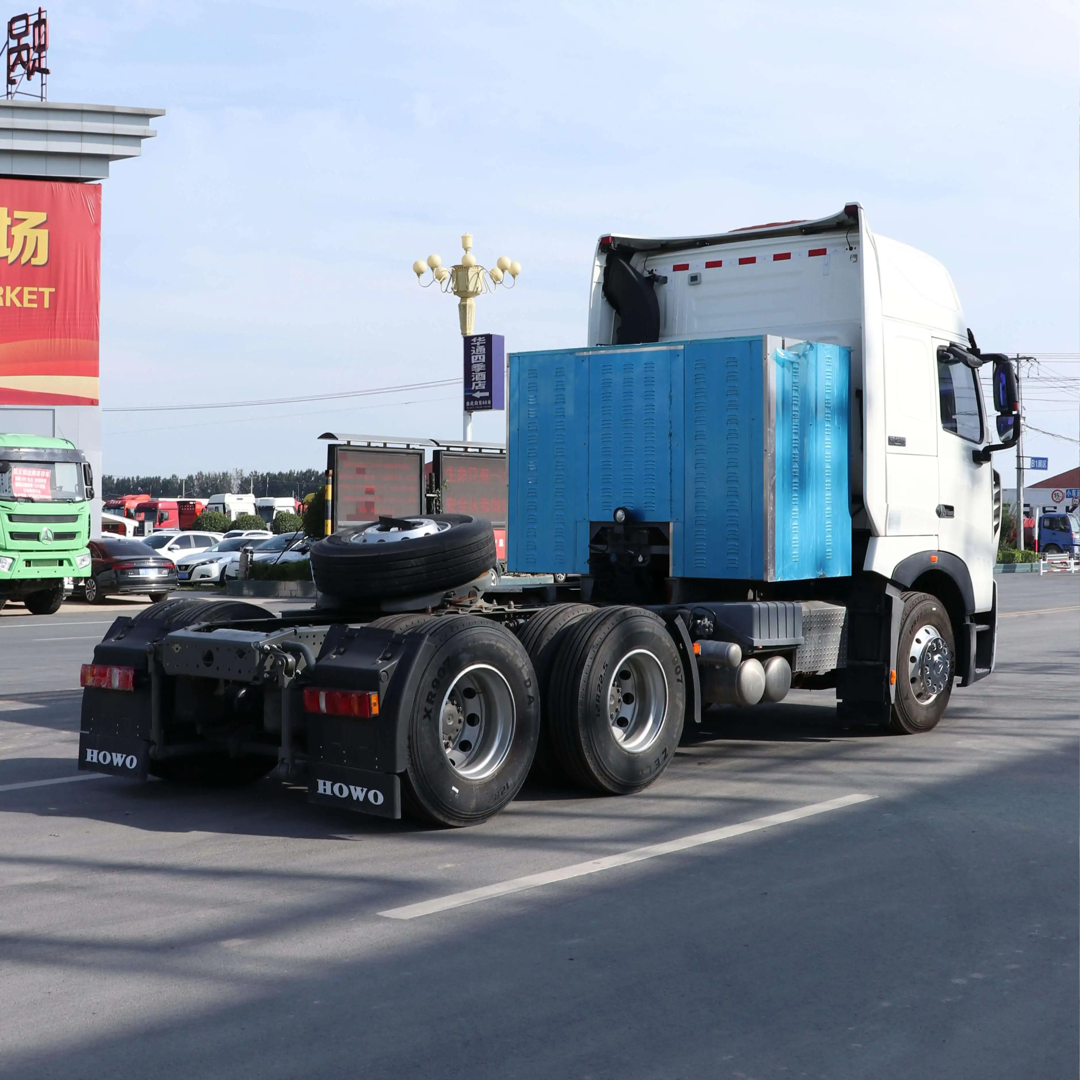 T7H Tractor Truck Chassis Truck Semi-Trailer Trucks Howo 6X4