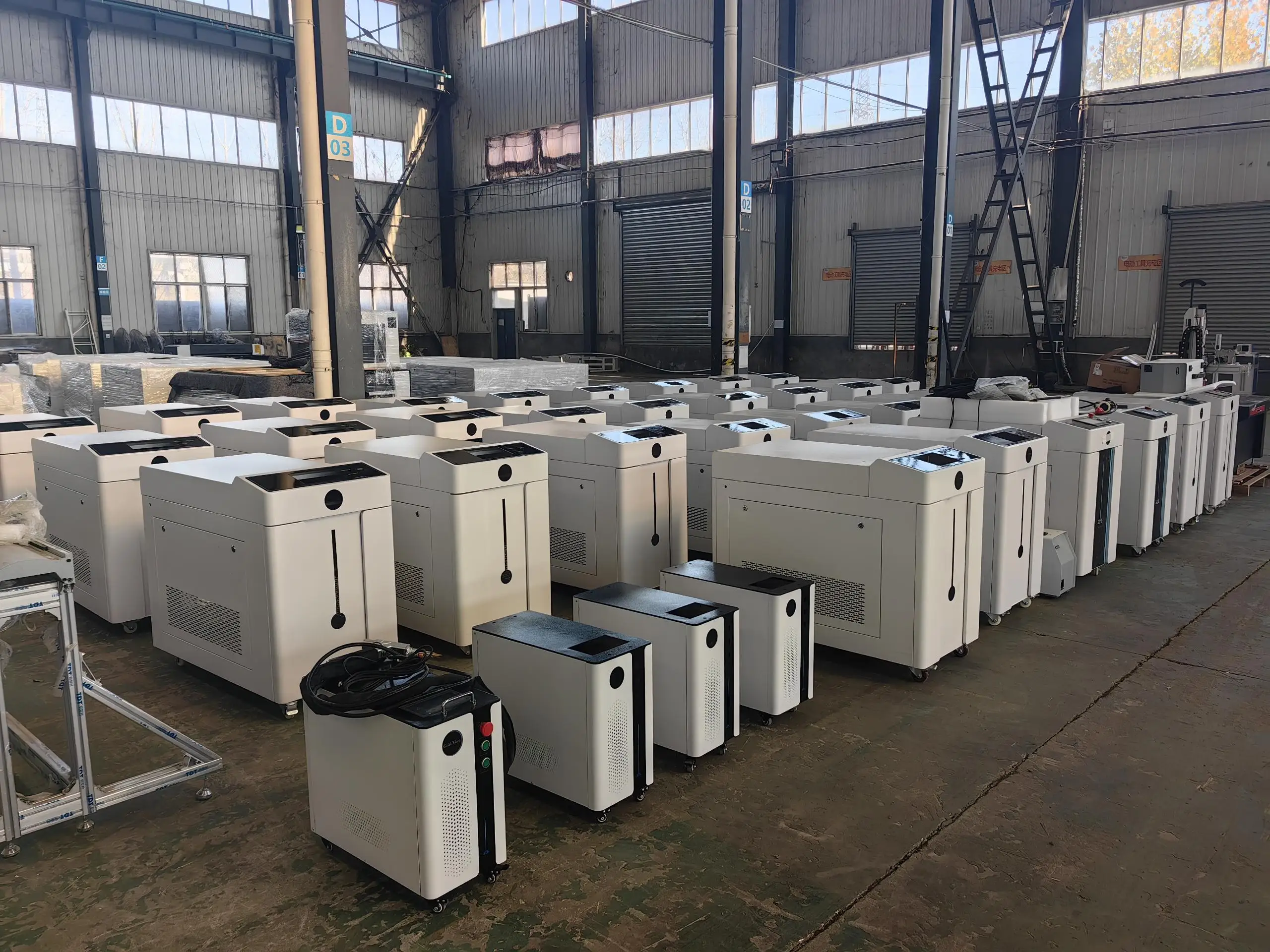 2024 Hot Sales wall paint removal machine laser / laser cleaning of chrome / remove paint with a laser cleaning machine