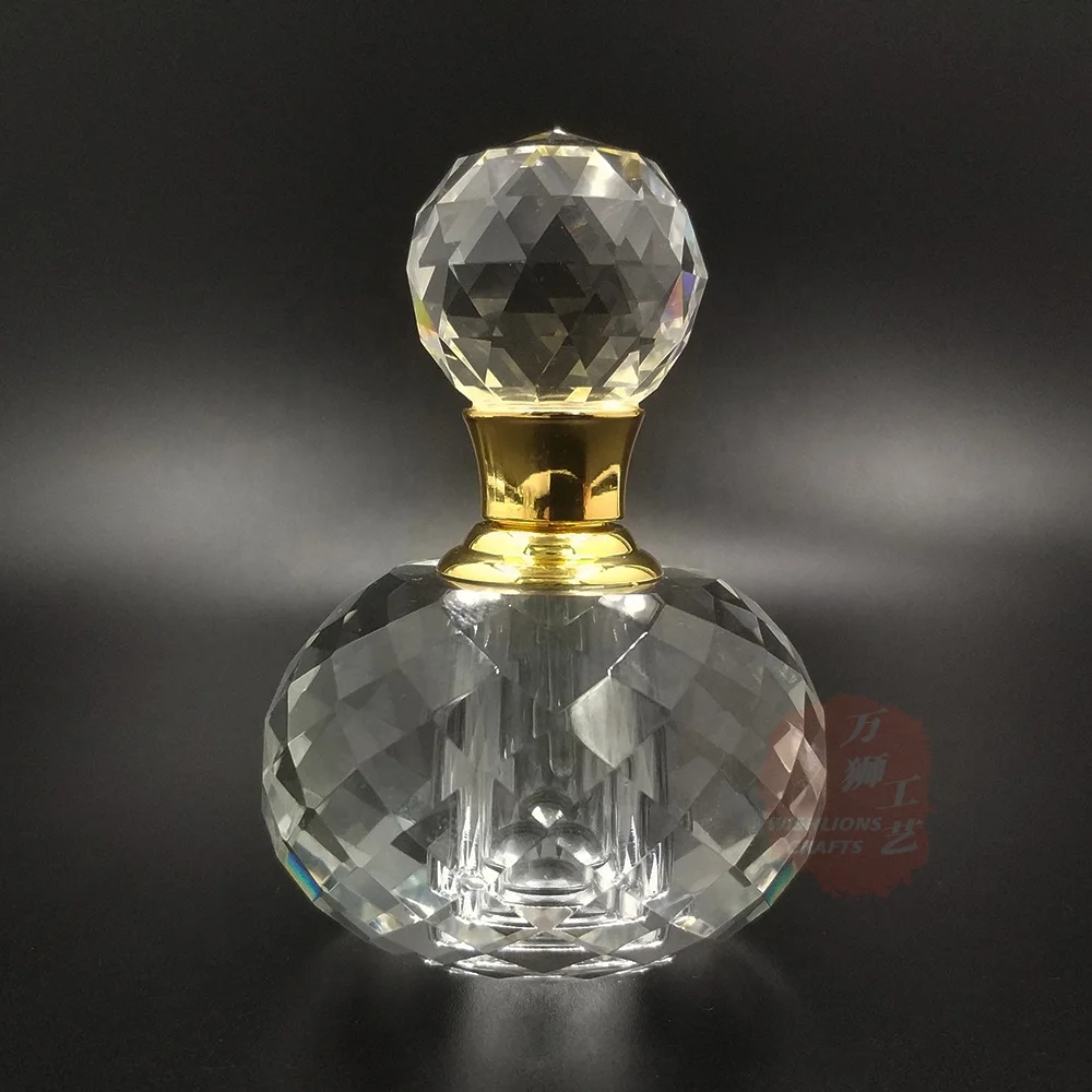 New Design K9 Crystal Bottle For Perfume Wholesale Dubai Bottle Glass Empty Perfume Bottle Crystal For Souvenir Gift PCB-03