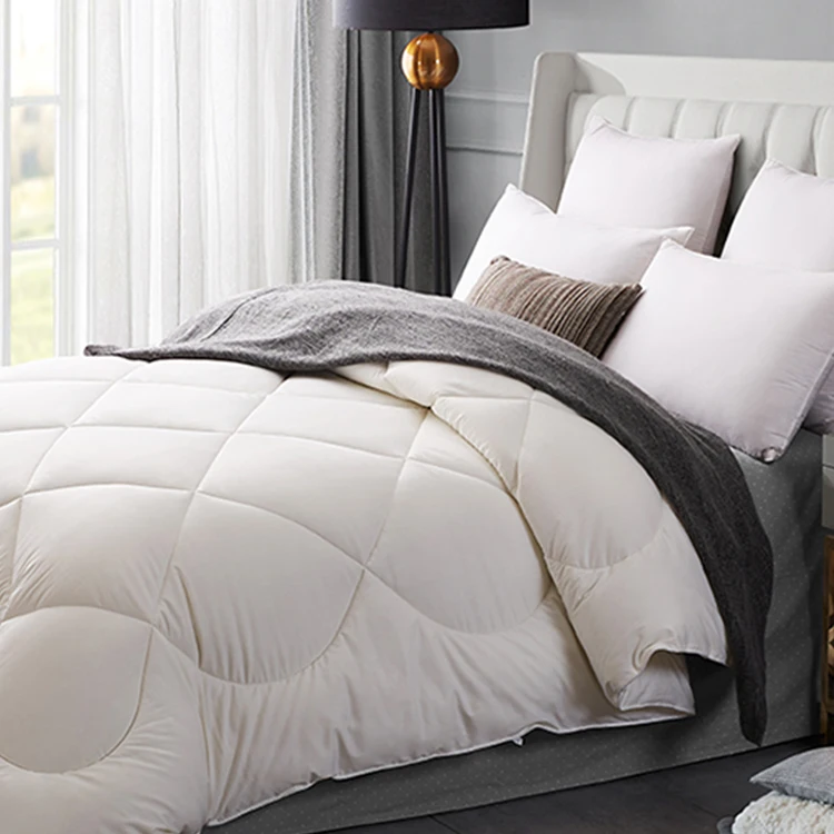 High End Winter Quilt Comforter With Cotton fabric and Wool Filling