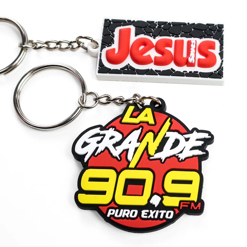 XP-Promos Personalized promotional soft pvc logo 2D rubber gift key chain custom logo letter keychain