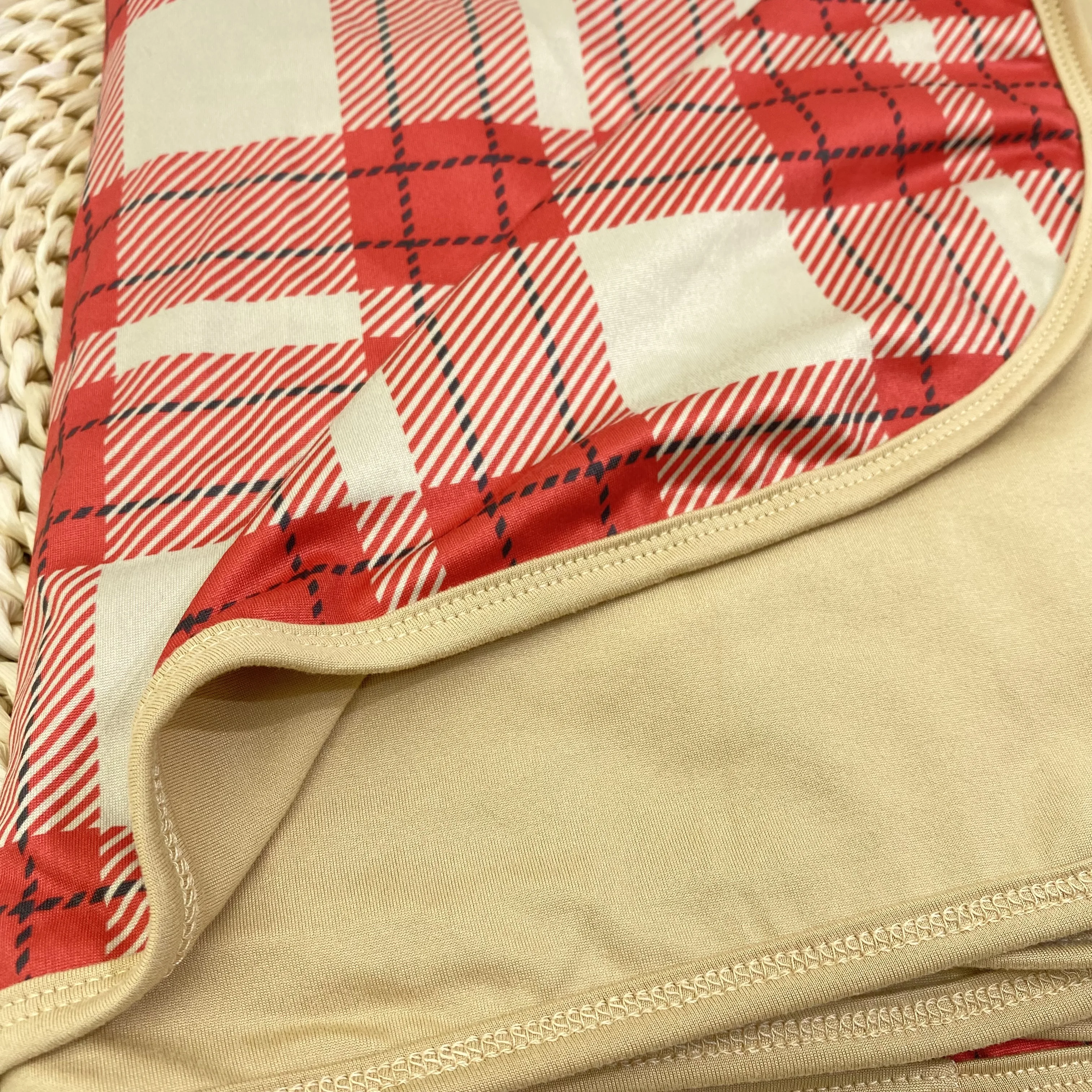 Low Moq Simple Eco-friendly Soft Smooth Breathable Printed Rayon Bamboo Thin Throw Blanket