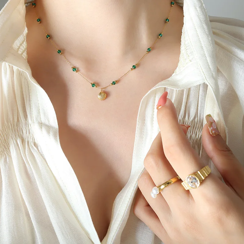 Korean trend exquisite crystal bead scallop pendant necklace 18K gold stainless steel jewelry