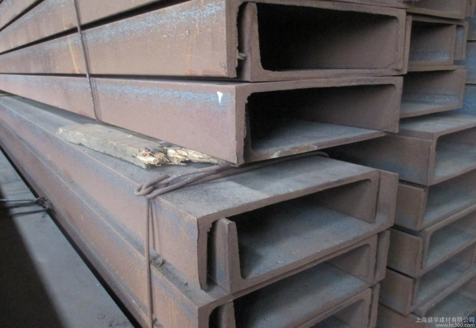 A36 Channel Steel American Standard U Shaped Steel Channels Galvanized Steel Profiles