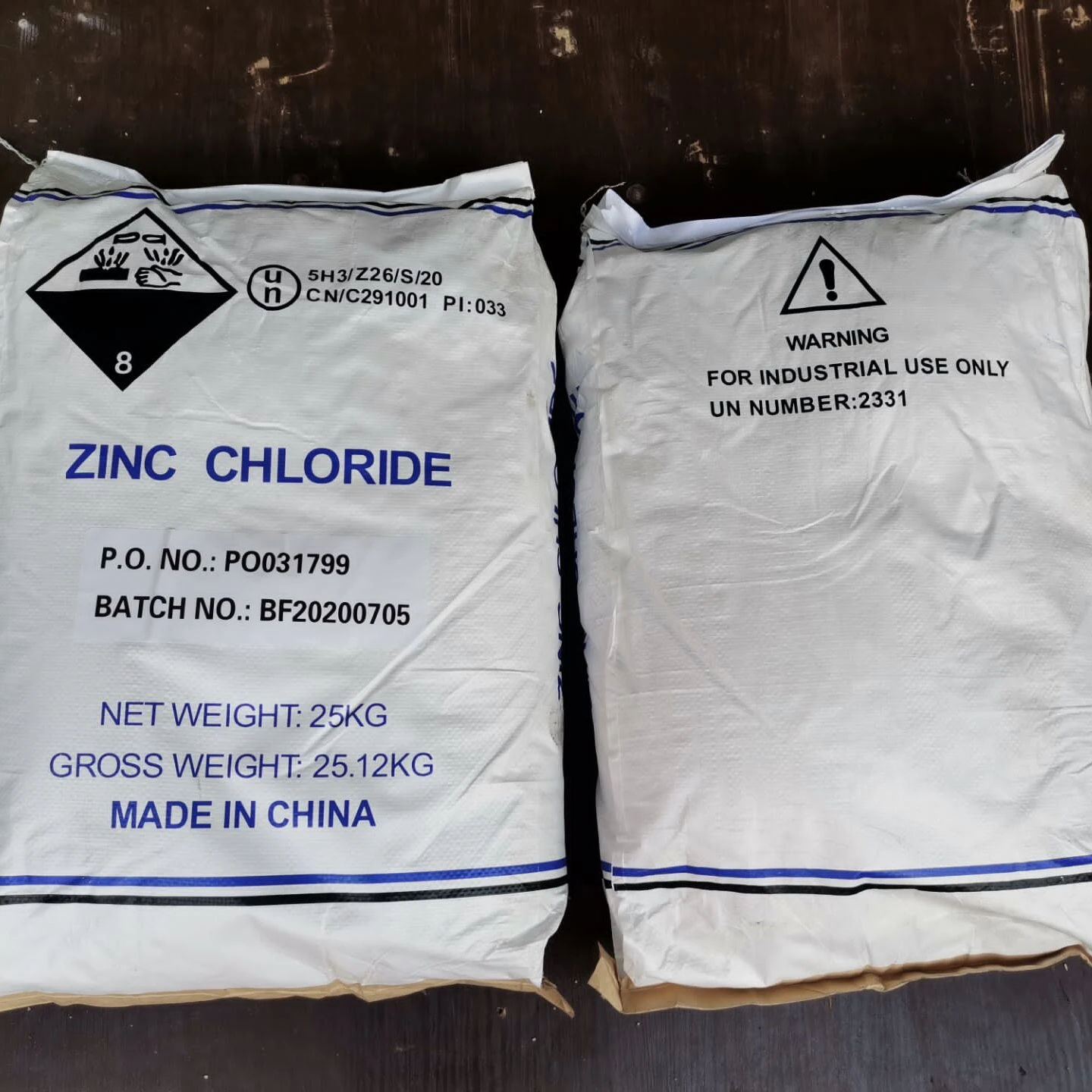 zinc chloride 98%  ZNCL2