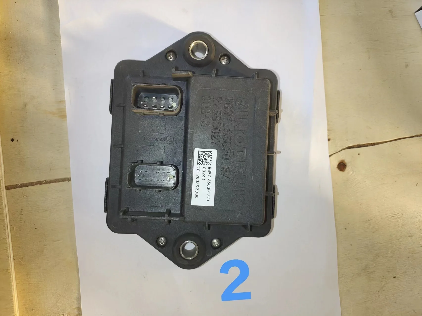 Китай хорошее качество низкая цена Sintruk Sitrak оригинальные запчасти WG9716583002 модуль управления грузовиком для продажи