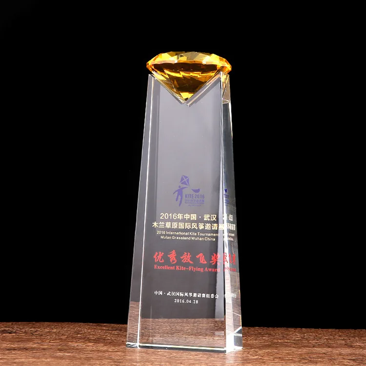 K9 Crystal Slant Side Laser Engraved Blue or Yellow Diamond Trophy Awards Plaques Fashionable Block Style Polished Honor Model
