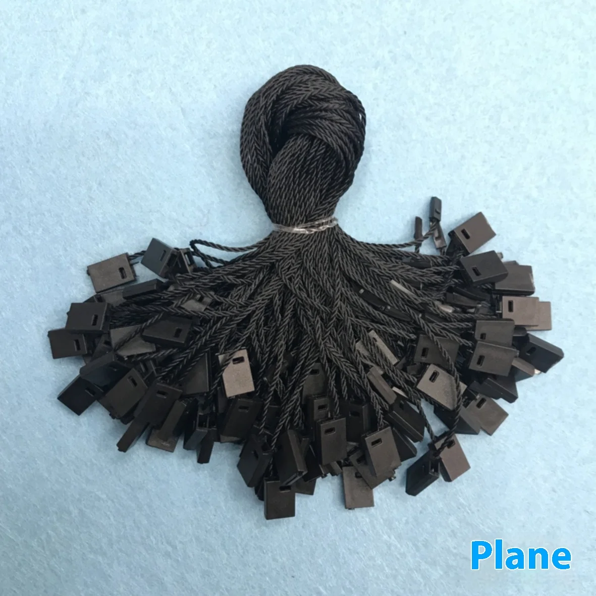 Chinese Made Custom Wholesale Clothing Hanging Capsules Custom Size Square Tag Hang Tag Loop Small Hanging Capsules