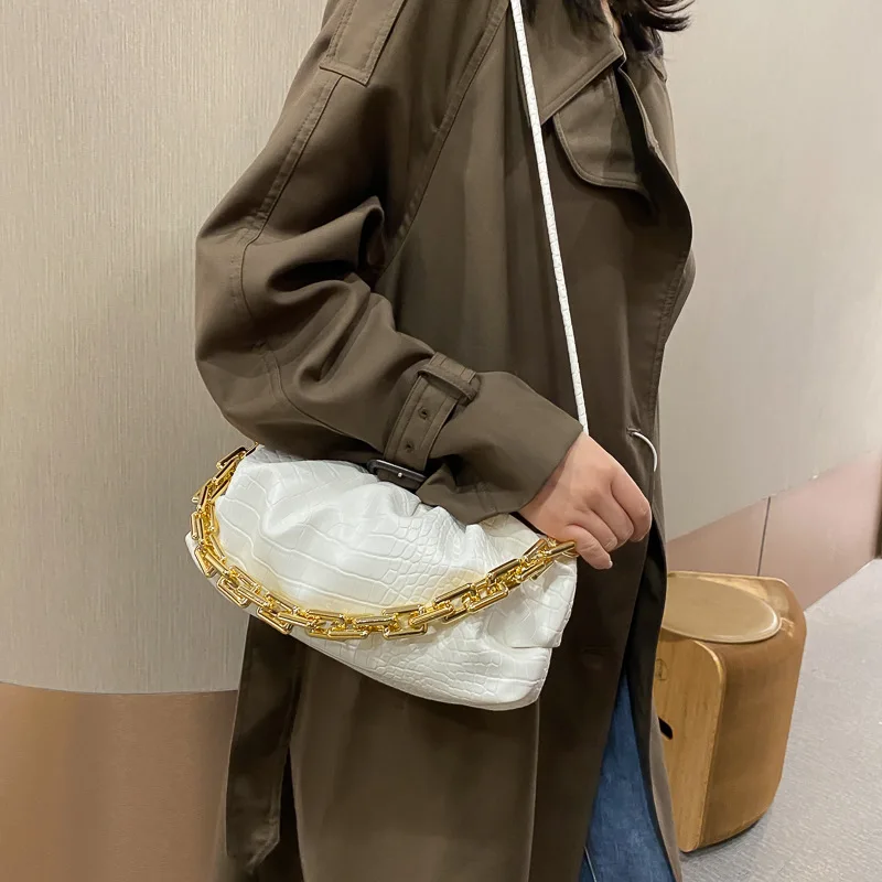 Women Tote Pleated Cloud Handbags Gold Chain Shoulder Bag Luxury Pure Color Ruched Hobos Lady Dumpling Wrinkled Crossbody Bags