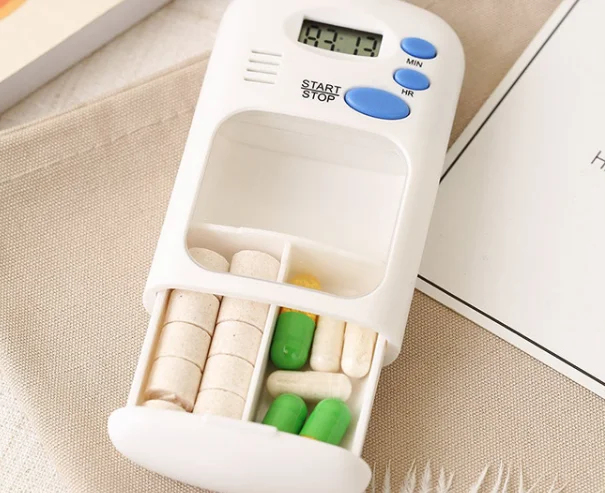 Electronic Intelligent Carrying Portable Daily Compartment Medicine Box Timed Reminder Pill Case with Alarm