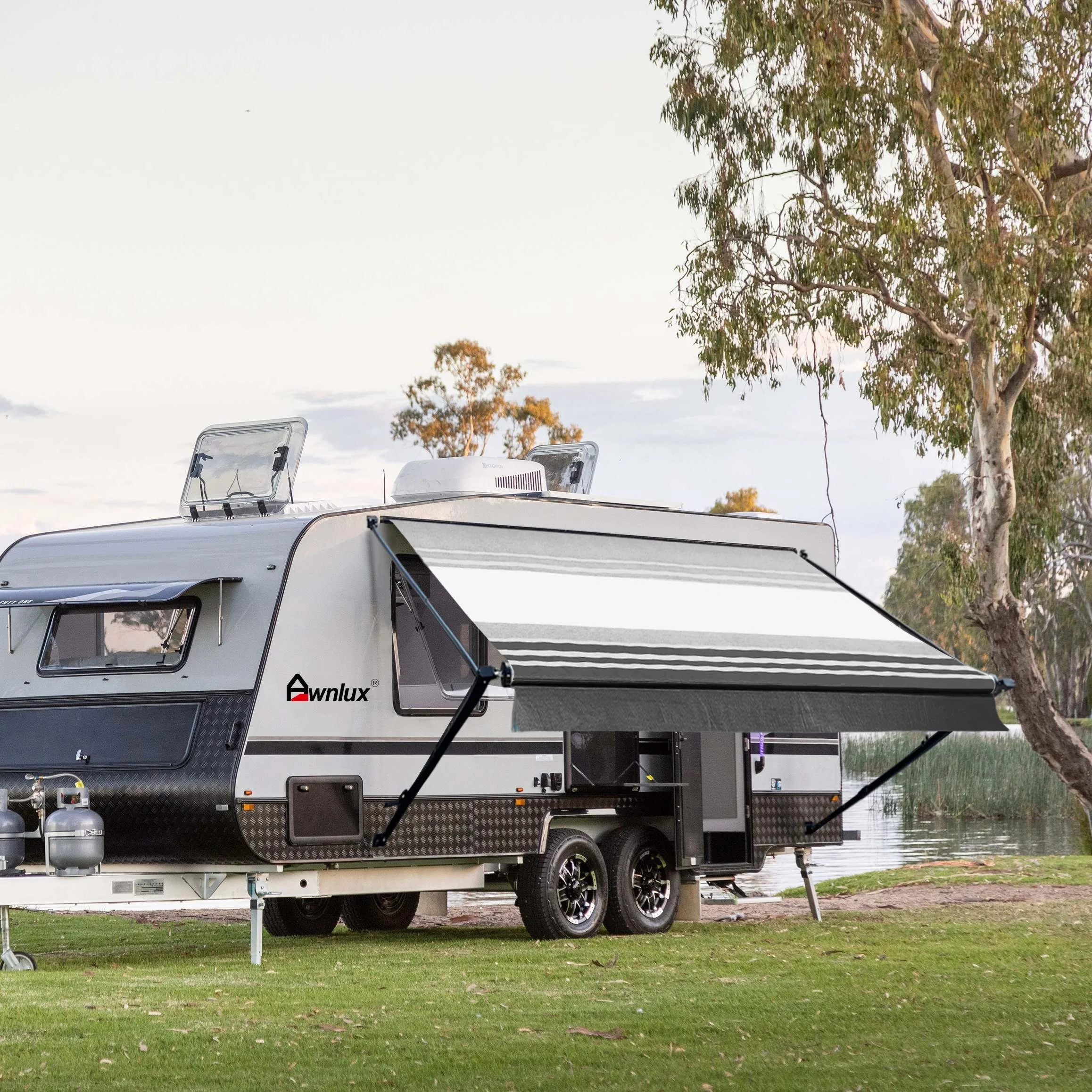 Awnlux W5600 PVC Vinyl Fabric Customized Sizes rv roll up Camping trailer awning with LED Light