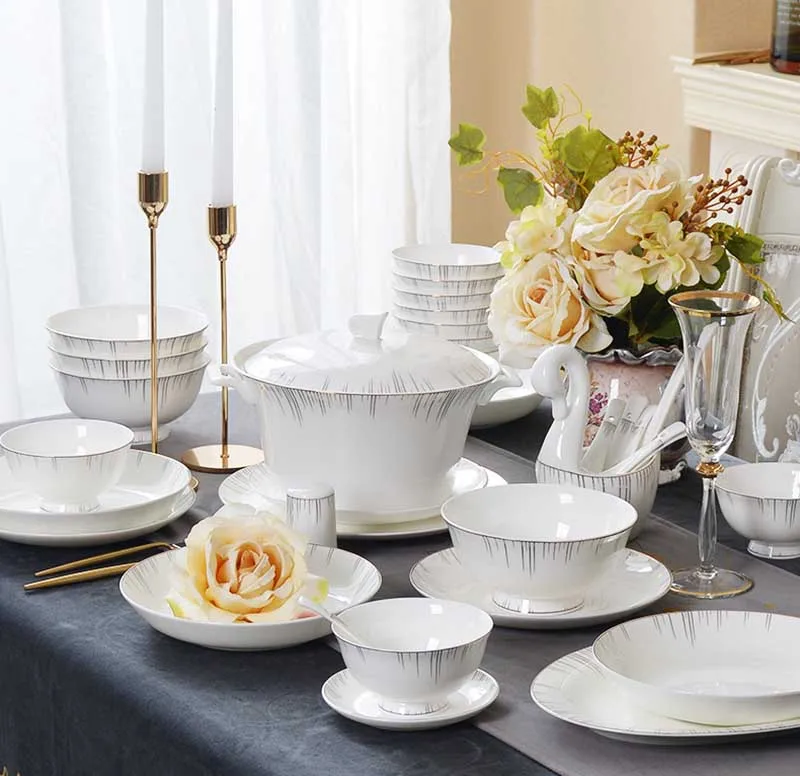 New design Luxury Ceramic Dinner Set Fine Bone ChinA Tableware Porcelain dinnerware set