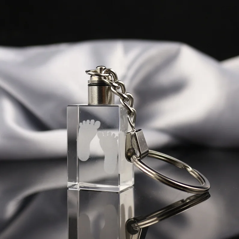 Beautiful Crystal Glass Keychain with Inner Laser Engraving Customized Images for Baby Christening Gifts/K9 Crystal Key Holders