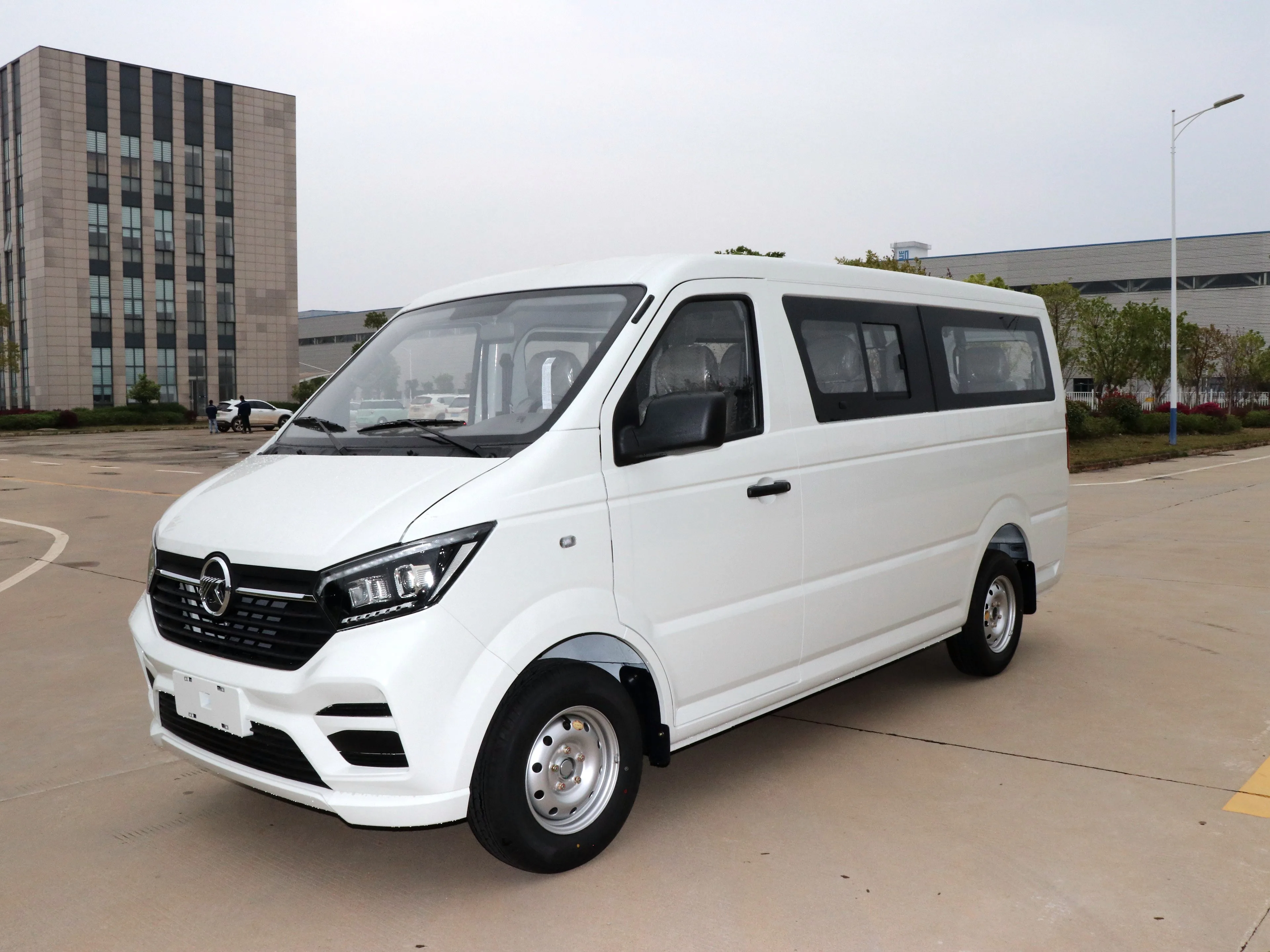 Best Selling Mini Van KAMA Euro3 Euro4 Passenger van 8Seats 11 Seats Cheap Small Box Truck
