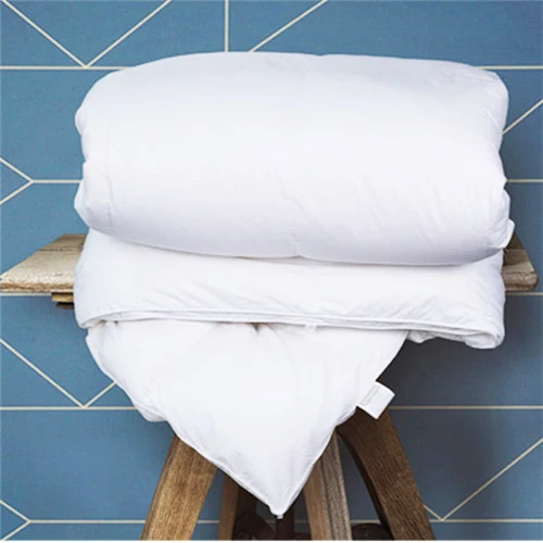 Wholesale 350GSM Four Season Hotel Duvet Down Alternative Polyester Quilt
