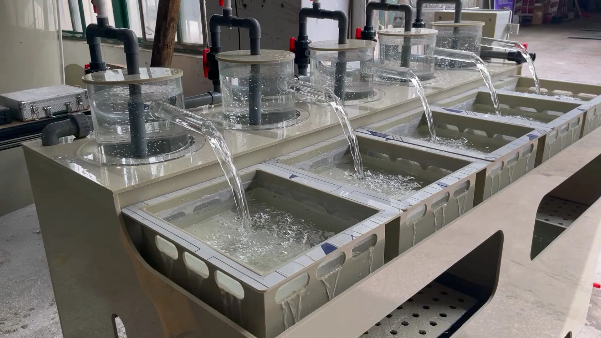 Incubator for tilapia and catfish auqaculture equipment