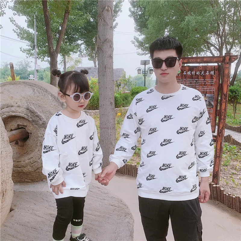 
Family Matching Clothes Unisex Kids Adults Sweatershirt Cotton Hoodies Printing Customization Mommy and Me Pullover Outfits 