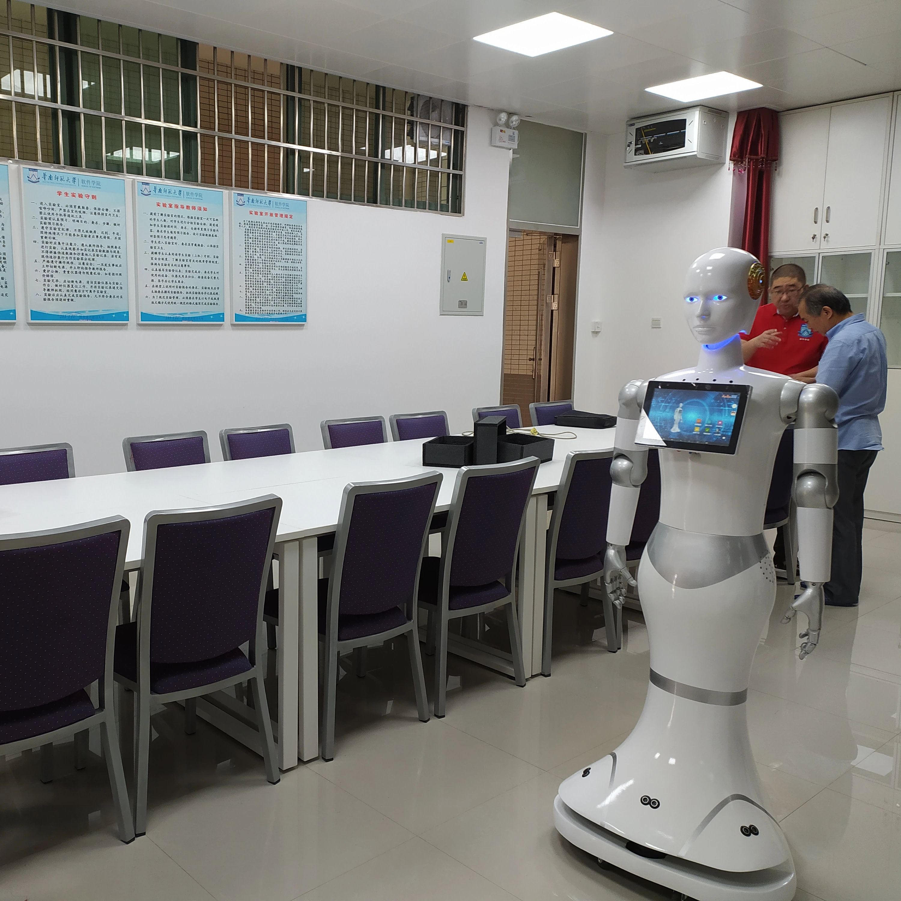 Shopping mall center Multi-functional  intelligent humanoid Reception welcome service  robot